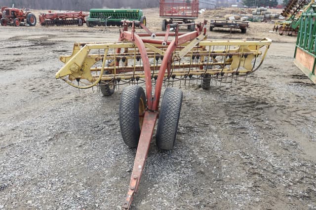 Image of New Holland Rolabar 258 equipment image 1