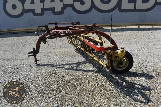 Image of New Holland 258 equipment image 1
