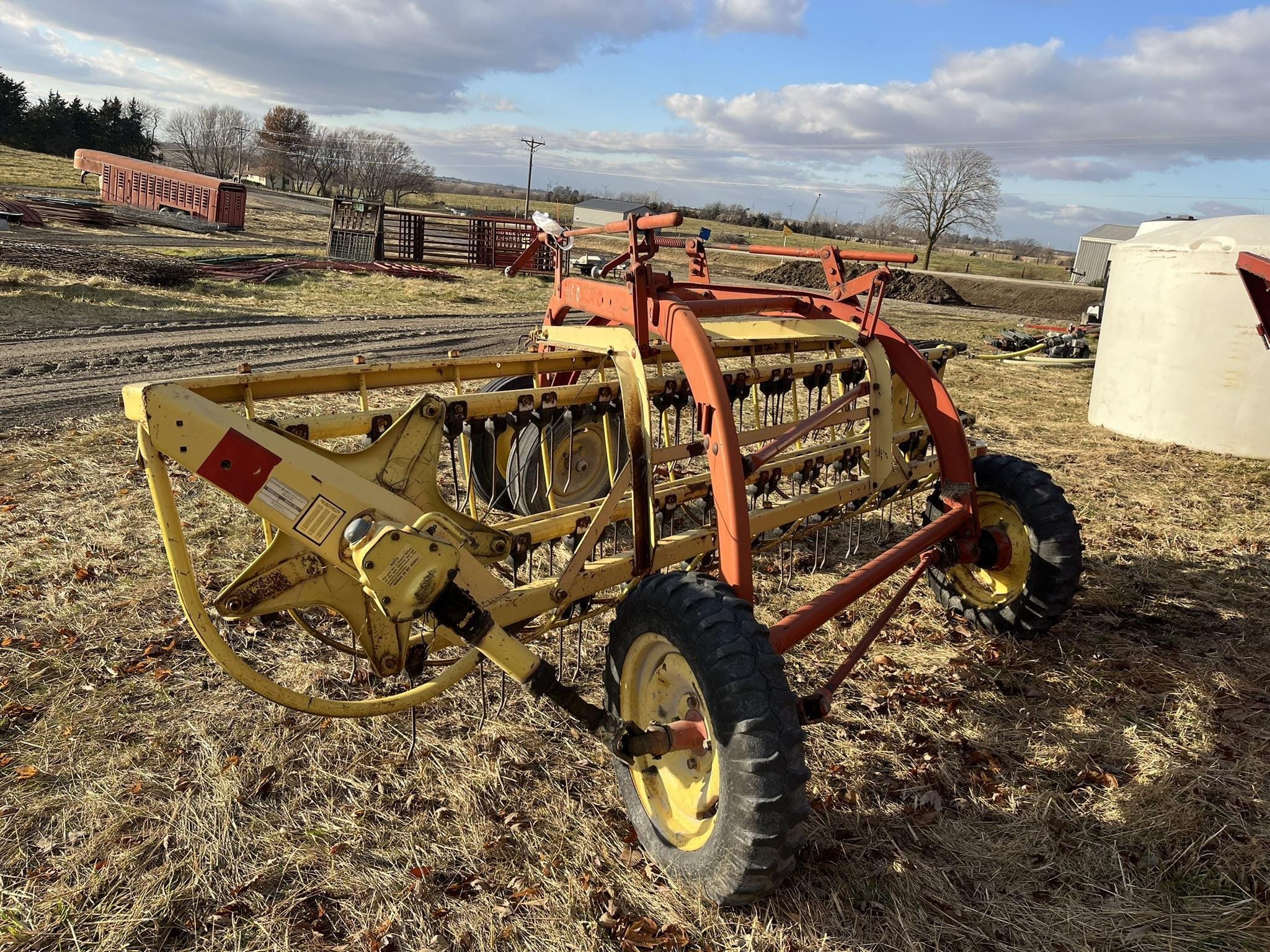 New Holland Rolabar 258 Equipment Image0