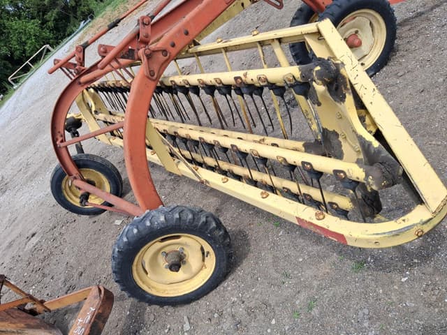Image of New Holland Rolabar 258 equipment image 3