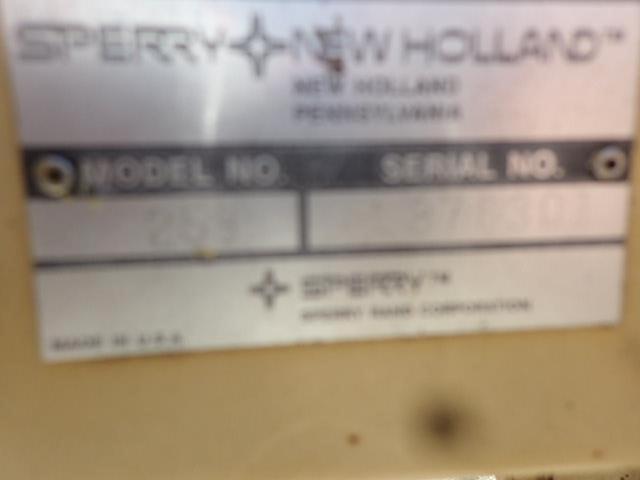 Image of New Holland Rolabar 258 equipment image 4