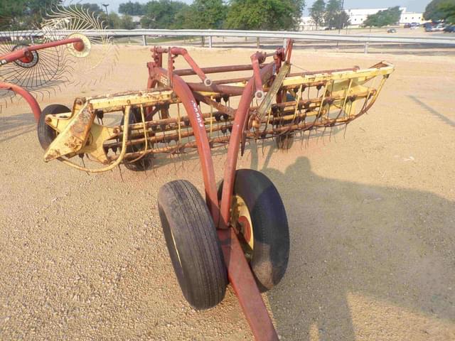 Image of New Holland Rolabar 256 equipment image 2