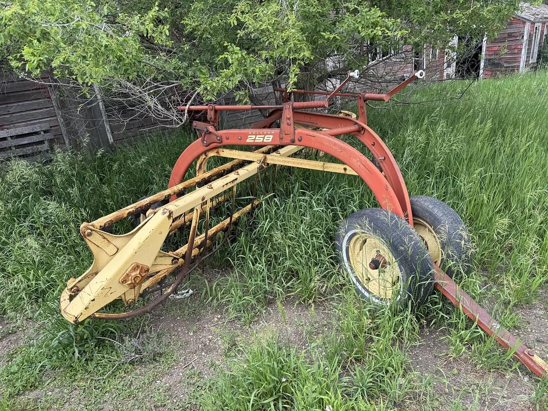 Image of New Holland Rolabar 258 Primary image