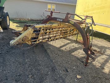 Main image New Holland Rolabar 258