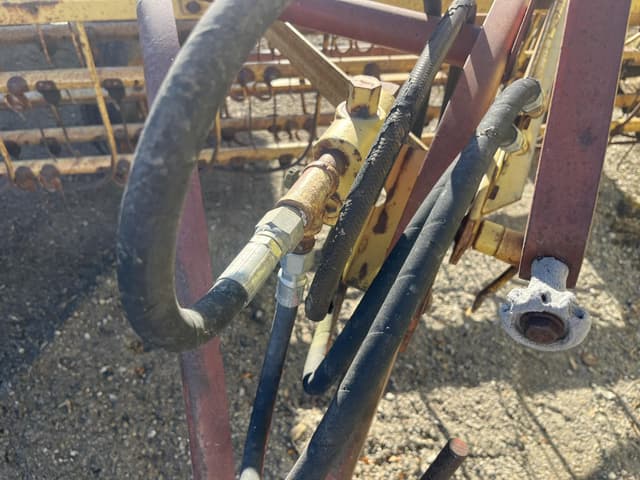 Image of New Holland Rolabar 258 equipment image 3