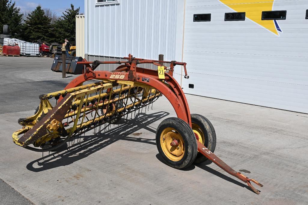 New Holland 258 Hay and Forage Hay - Rakes/Tedders for Sale | Tractor Zoom