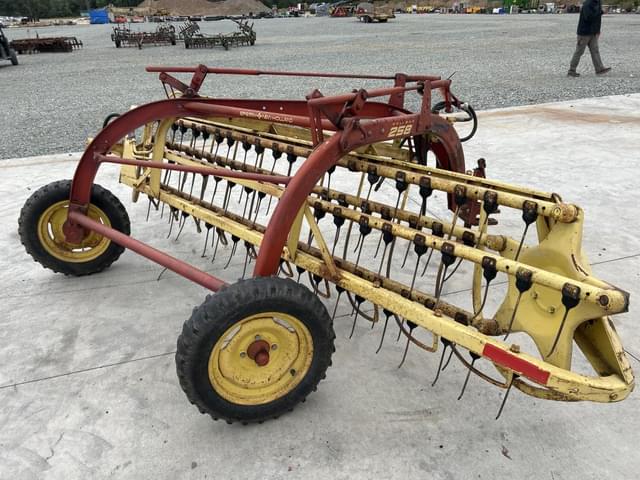 Image of New Holland Rolabar 258 equipment image 3
