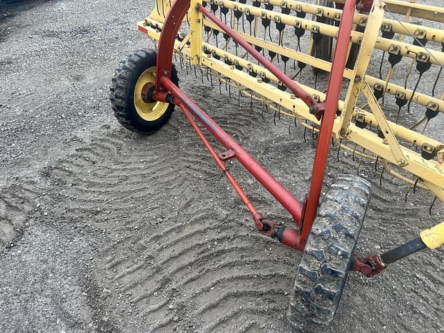 Image of New Holland Rolabar 260 equipment image 4