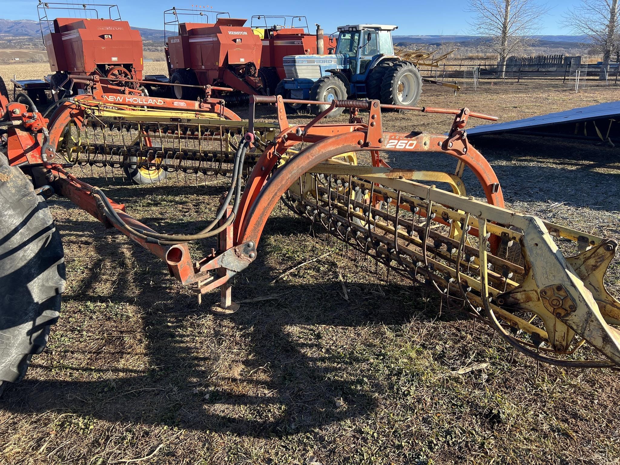 New Holland Rolabar 260 Equipment Image0