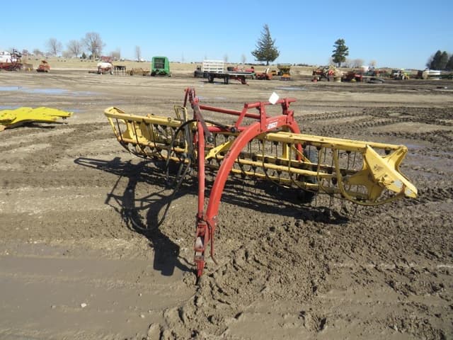 Image of New Holland Rolabar 260 equipment image 1