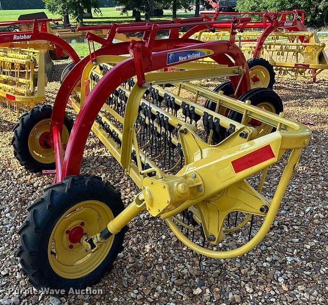 Image of New Holland Rolabar 260 equipment image 4