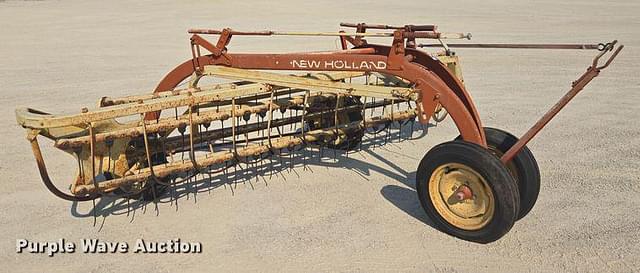 Image of New Holland 260 equipment image 2