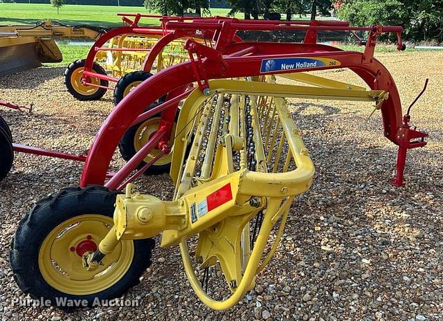Image of New Holland Rolabar 260 equipment image 3