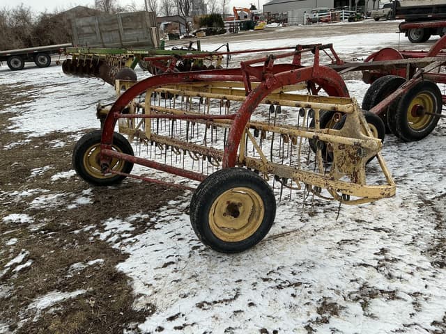 Image of New Holland Rolabar 56 equipment image 2