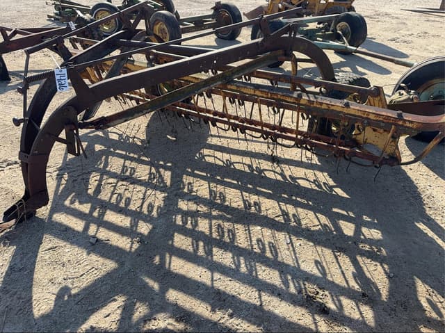 Image of New Holland Rolabar 56 equipment image 2