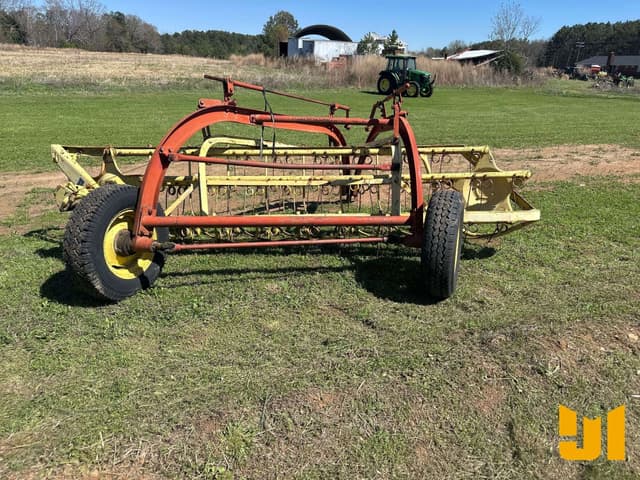 Image of New Holland Rolabar 56 equipment image 4