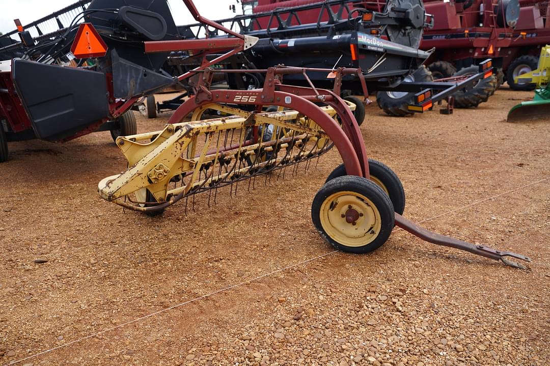 Image of New Holland 256 Primary image