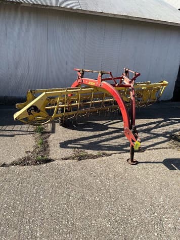 Main image New Holland 258