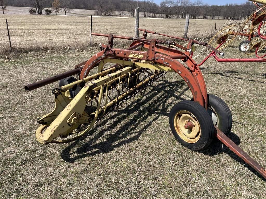 New Holland 258 Hay and Forage Hay - Rakes/Tedders for Sale | Tractor Zoom