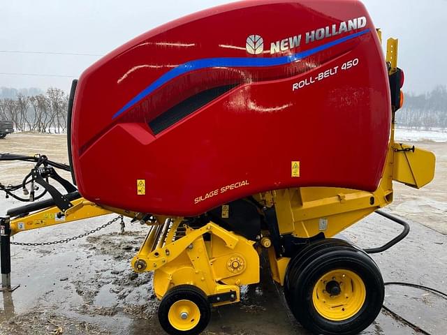 Image of New Holland RB450 equipment image 2