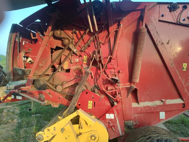 Image of New Holland RB450 equipment image 2