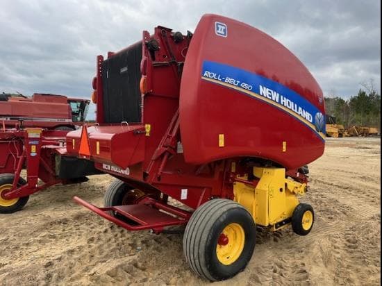 Image of New Holland RB450 equipment image 2