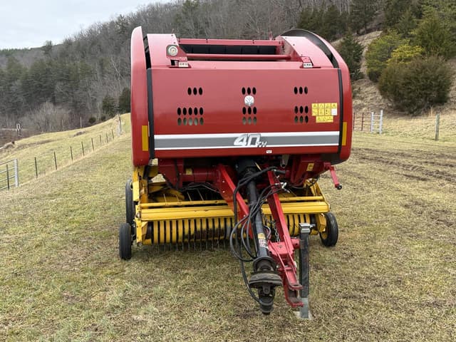 Image of New Holland RB450 equipment image 3