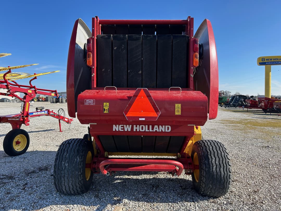 Image of New Holland RB450 Bale Slice Image 1