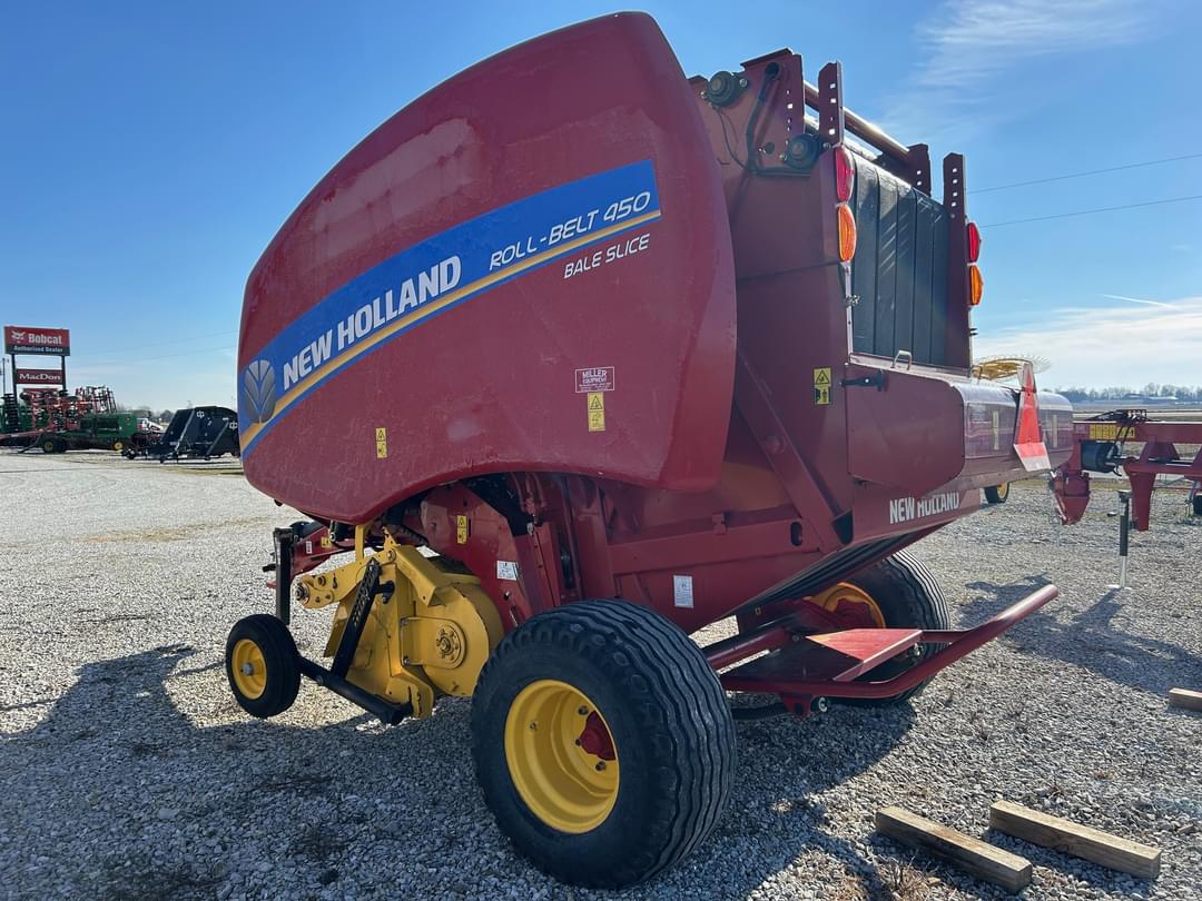 Image of New Holland RB450 Bale Slice Image 0