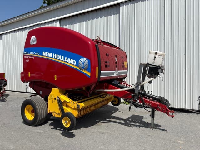 Image of New Holland RB450 equipment image 2