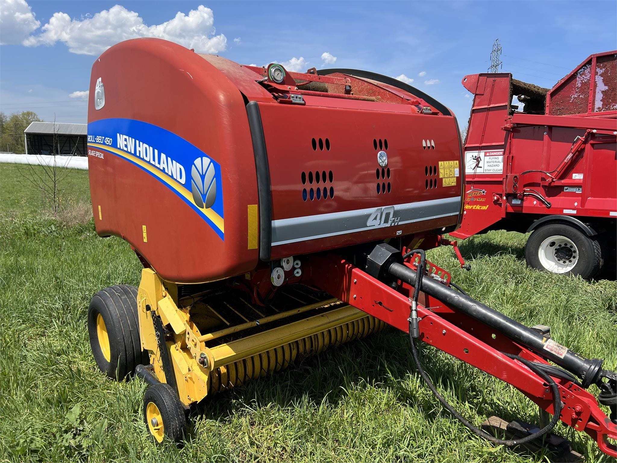 Main image New Holland RB450