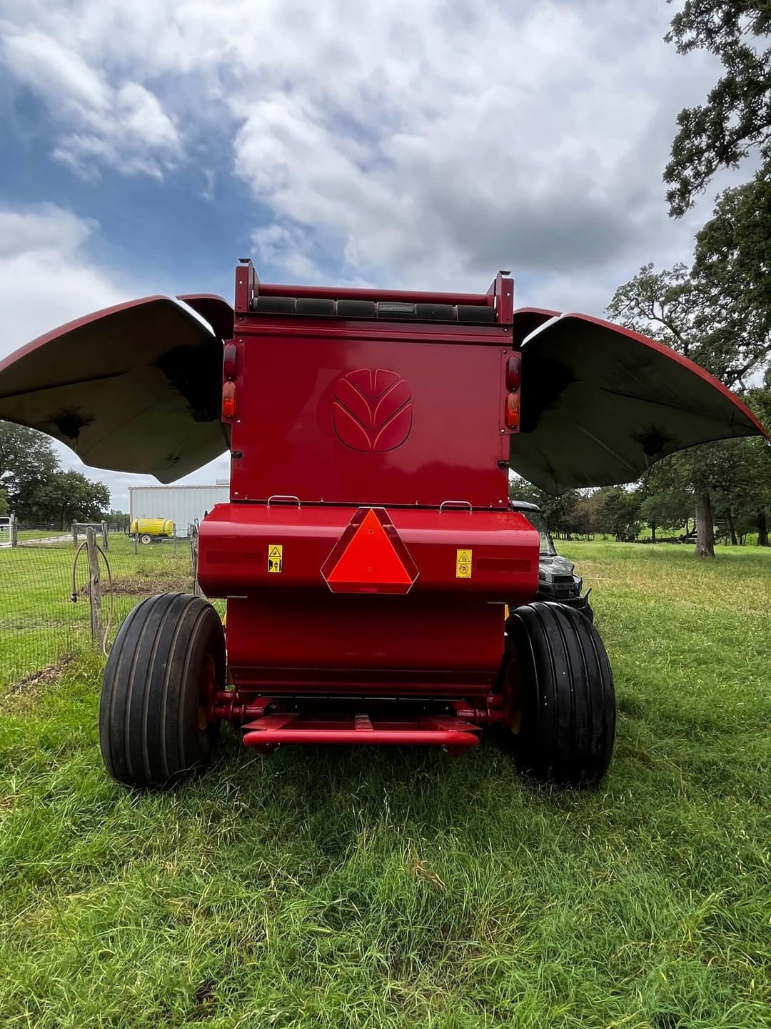 Image of New Holland RB460 Image 1