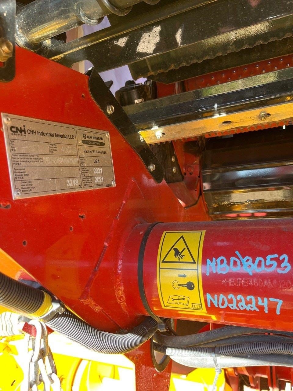 2021 New Holland RB460 CropCutter Equipment Image0