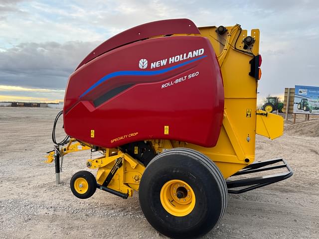 Image of New Holland RB560 equipment image 3