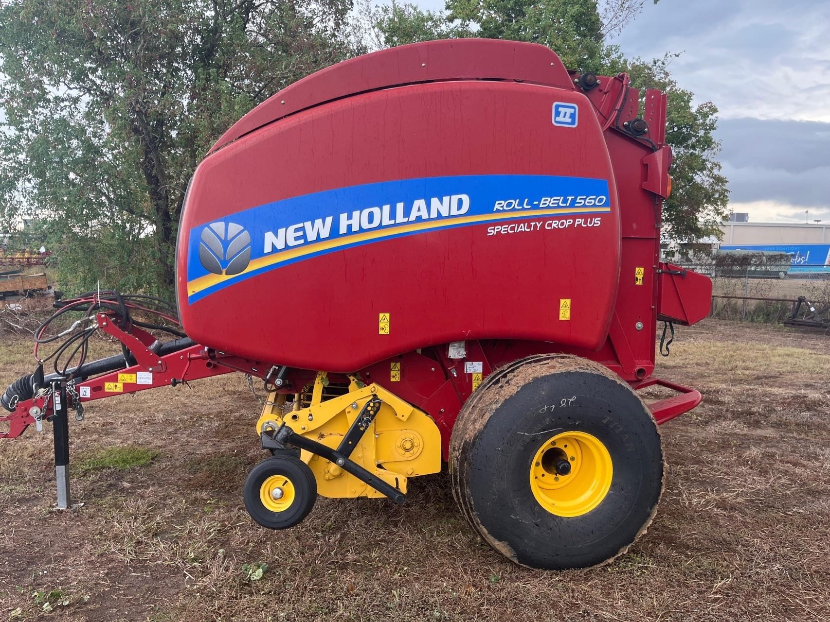 2020 New Holland RB560 Specialty Crop Plus Equipment Image0