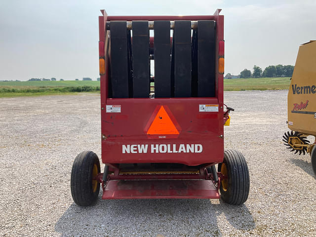 Image of New Holland RB450 Utility equipment image 3