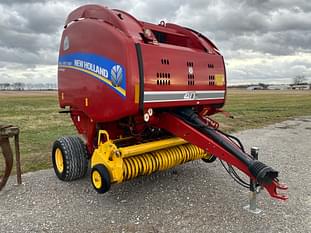New Holland RB460 Superfeed Equipment Image0