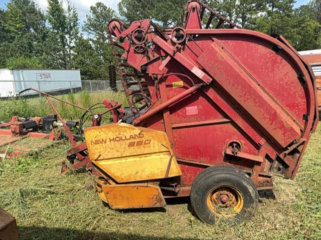 Image of New Holland 850 equipment image 1
