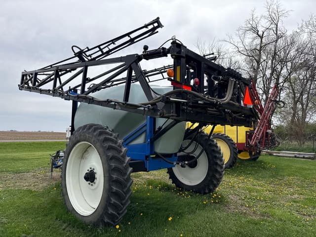Image of New Holland S1070 equipment image 3