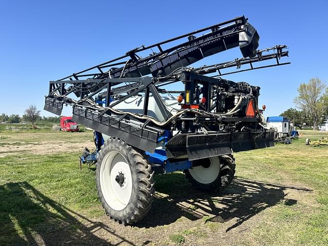 Image of New Holland S1070 equipment image 2