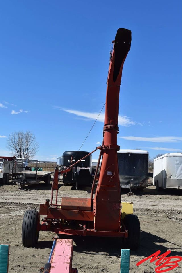 Image of New Holland S717 equipment image 3