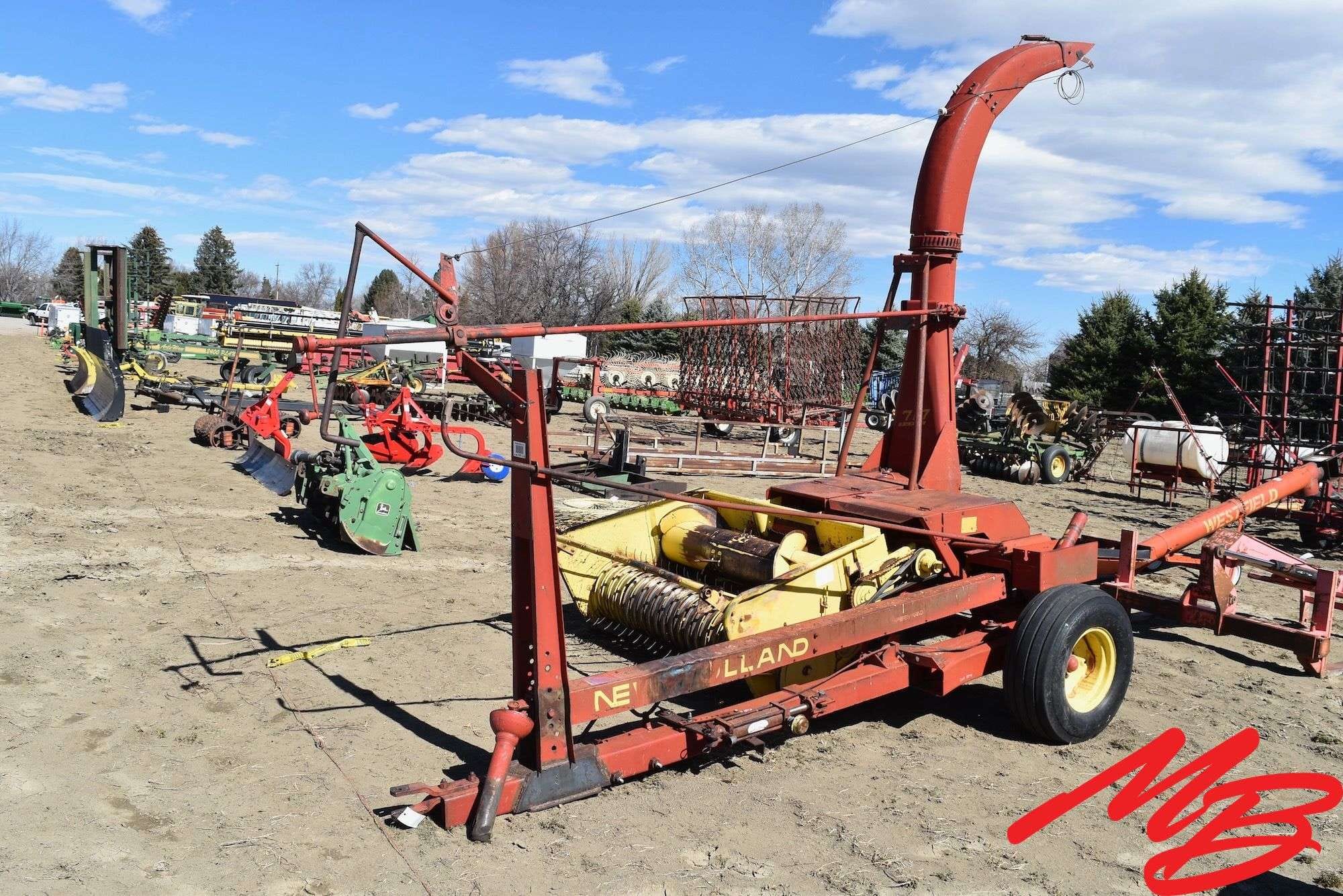 New Holland S717 Equipment Image0