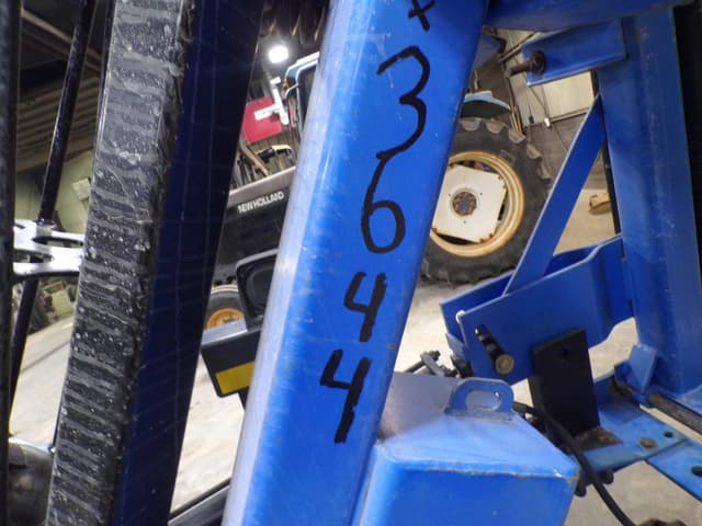 Image of New Holland SG120 equipment image 1