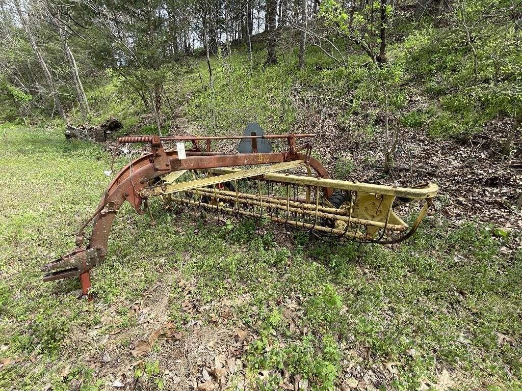 Image of New Holland 256 Image 0
