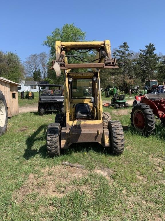 Main image New Holland L779