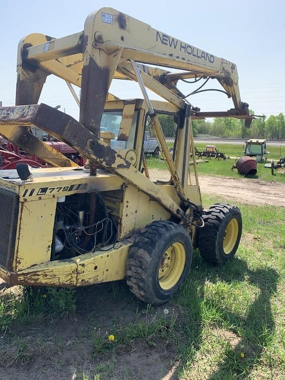 Thumbnail image New Holland L779 3
