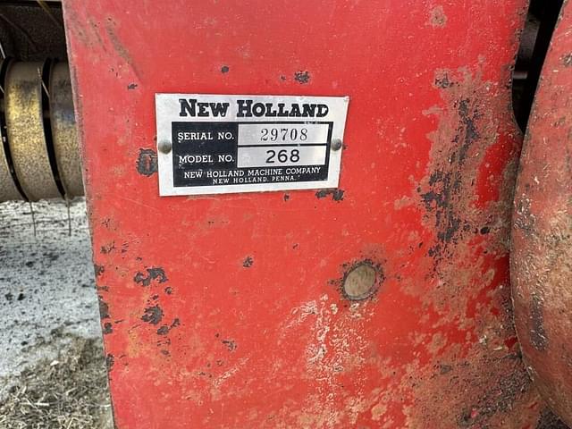 Image of New Holland 268 equipment image 4