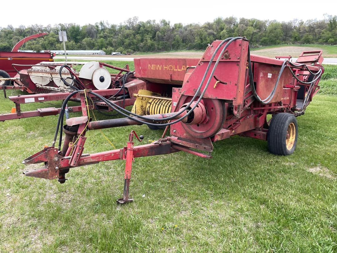Image of New Holland 276 Primary image