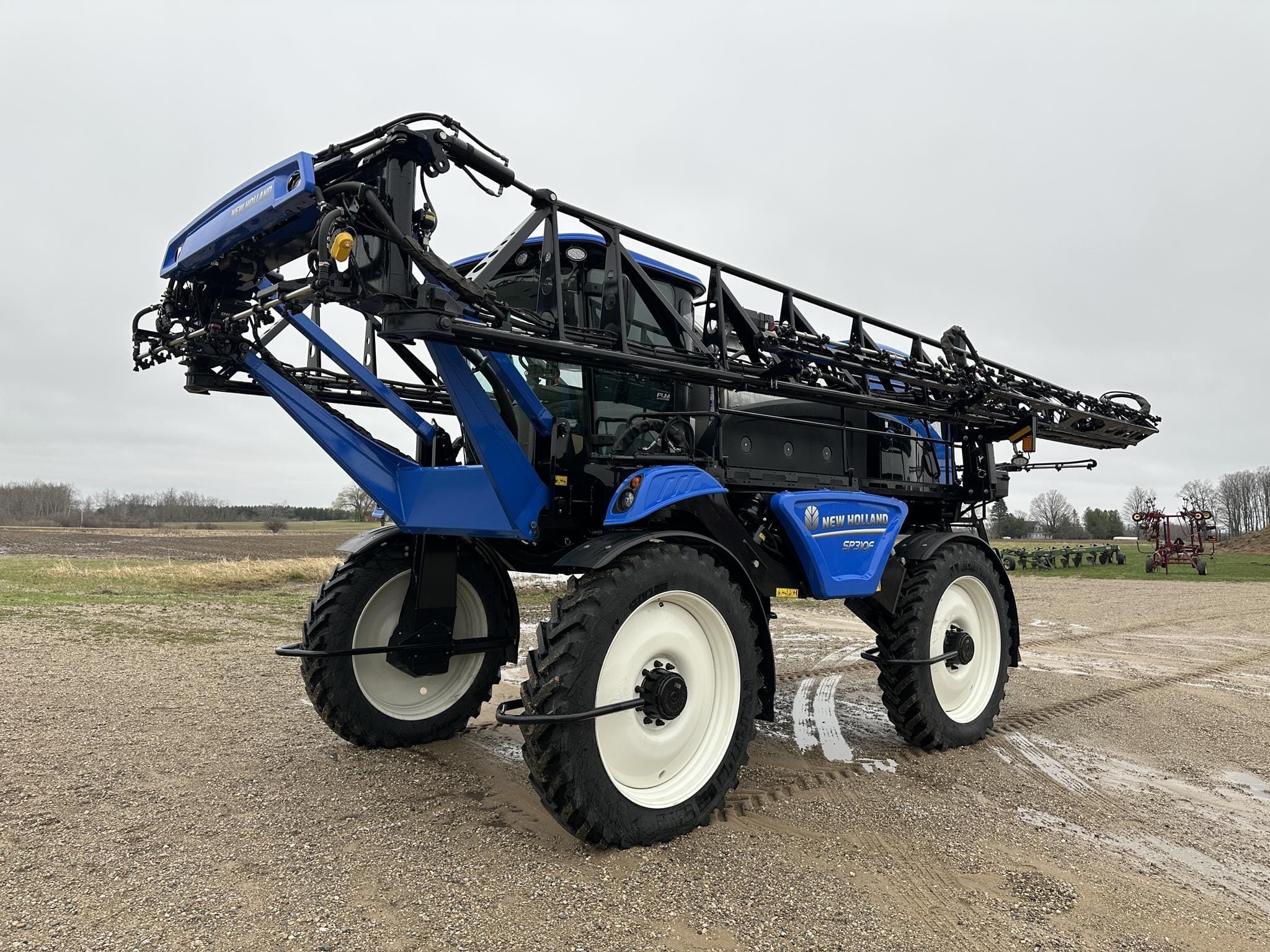 New Holland SP310F Equipment Image0