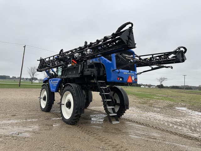 Image of New Holland SP310F equipment image 2